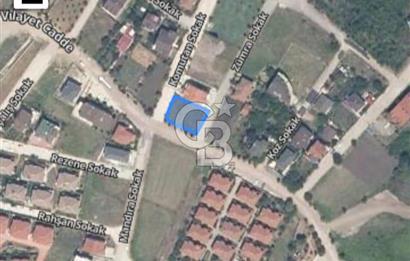 BAŞİSKELE YENİKÖY'DESATILIK 3 TARAFI YOL İMARLI ARSA