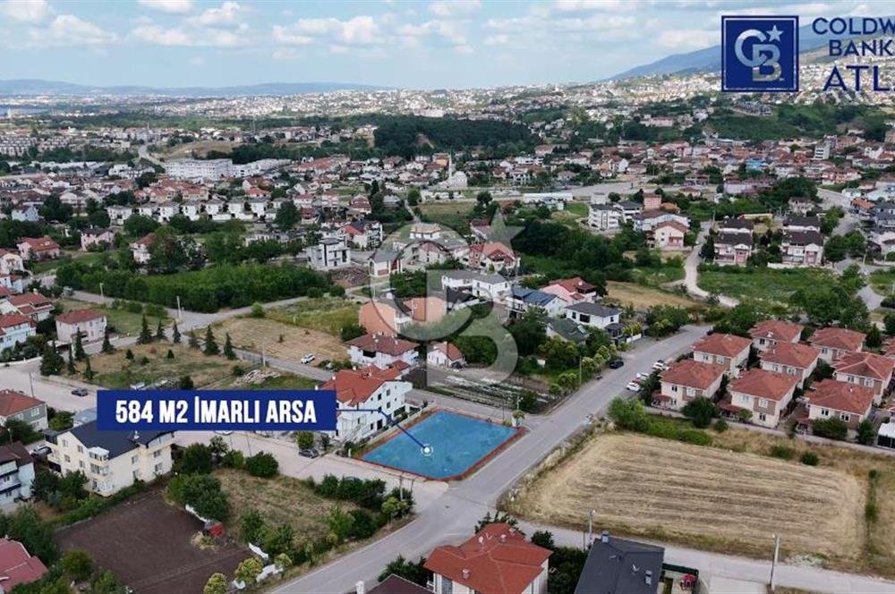 BAŞİSKELE YENİKÖY'DESATILIK 3 TARAFI YOL İMARLI ARSA