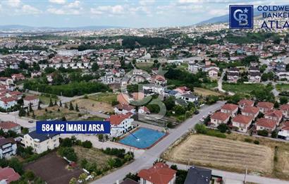BAŞİSKELE YENİKÖY'DESATILIK 3 TARAFI YOL İMARLI ARSA