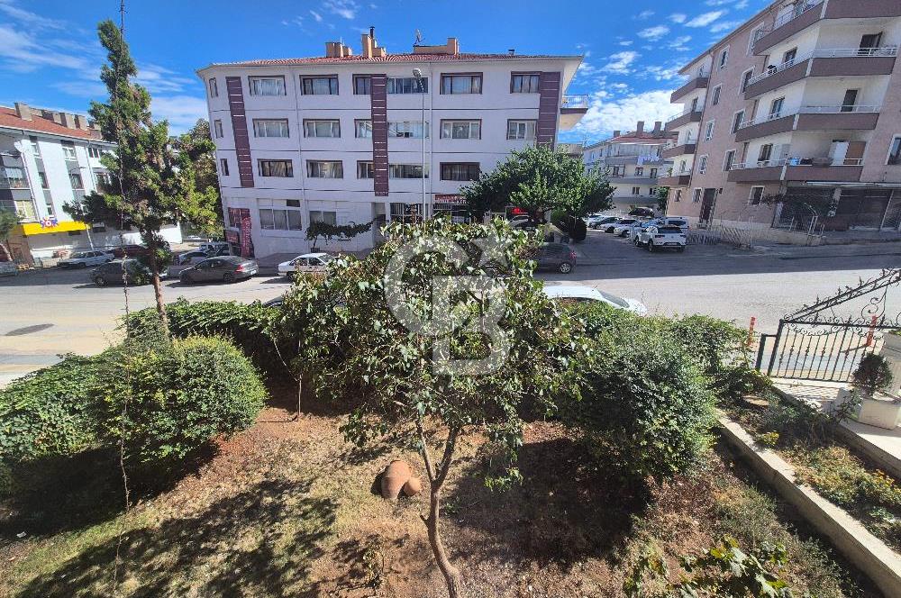 ÇANKAYA CEVİZLİDERE CAD. PARALELİ 80m2 BOŞ 2+1 SATILIK DAİRE