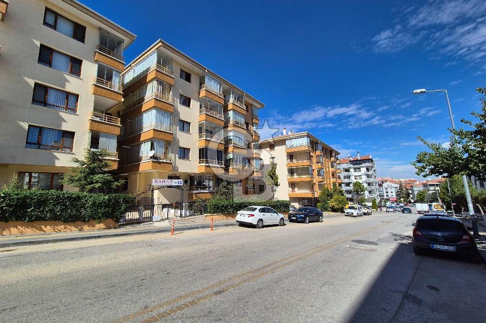 ÇANKAYA CEVİZLİDERE CAD. PARALELİ 80m2 BOŞ 2+1 SATILIK DAİRE