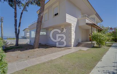 CB Yalı'dan Çeşme Boyalık Mevkiinde 4+1 Bahçeli, Havuzlu Dubleks