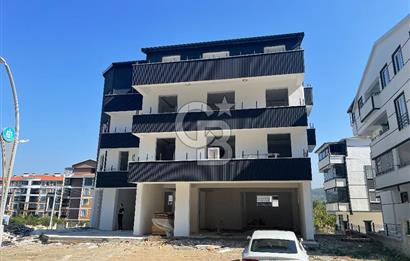 GÖLCÜK İHSANİYEDE DOĞA İÇİNDE MERKEZİ KONUMDA 3+1 SIFIR DAİRELER
