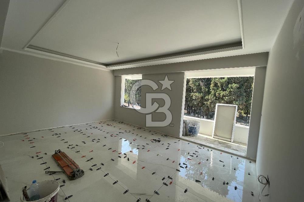 GÖLCÜK İHSANİYEDE DOĞA İÇİNDE MERKEZİ KONUMDA 3+1 SIFIR DAİRELER