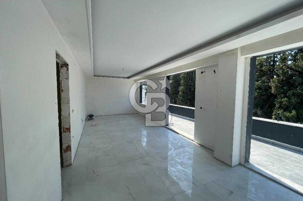 GÖLCÜK İHSANİYEDE DOĞA İÇİNDE MERKEZİ KONUMDA 3+1 SIFIR DAİRELER