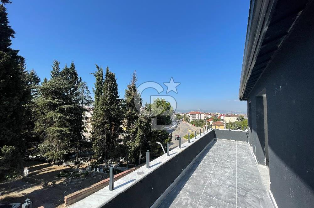 GÖLCÜK İHSANİYEDE DOĞA İÇİNDE MERKEZİ KONUMDA 3+1 SIFIR DAİRELER