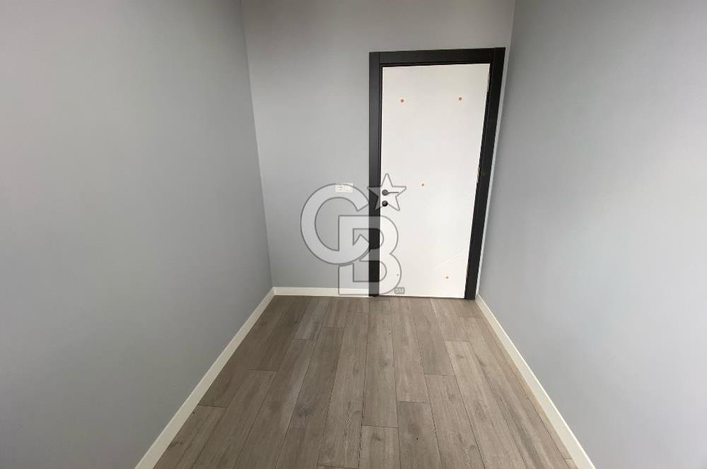 KOCAELİ KARTEPE'DE CADDE ÜZERİ SIFIR 2+1 DUBLEKS SATILIK DAİRE