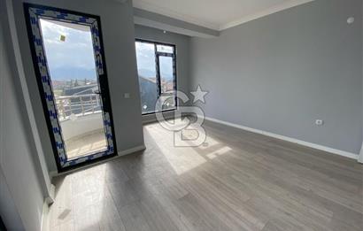 KOCAELİ KARTEPE'DE CADDE ÜZERİ SIFIR 2+1 DUBLEKS SATILIK DAİRE