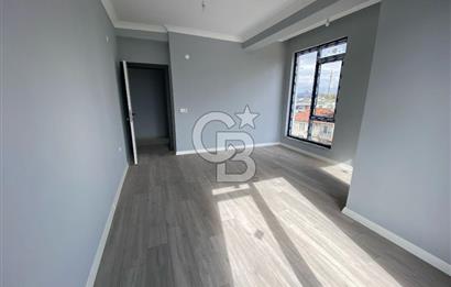 KOCAELİ KARTEPE'DE CADDE ÜZERİ SIFIR 2+1 DUBLEKS SATILIK DAİRE