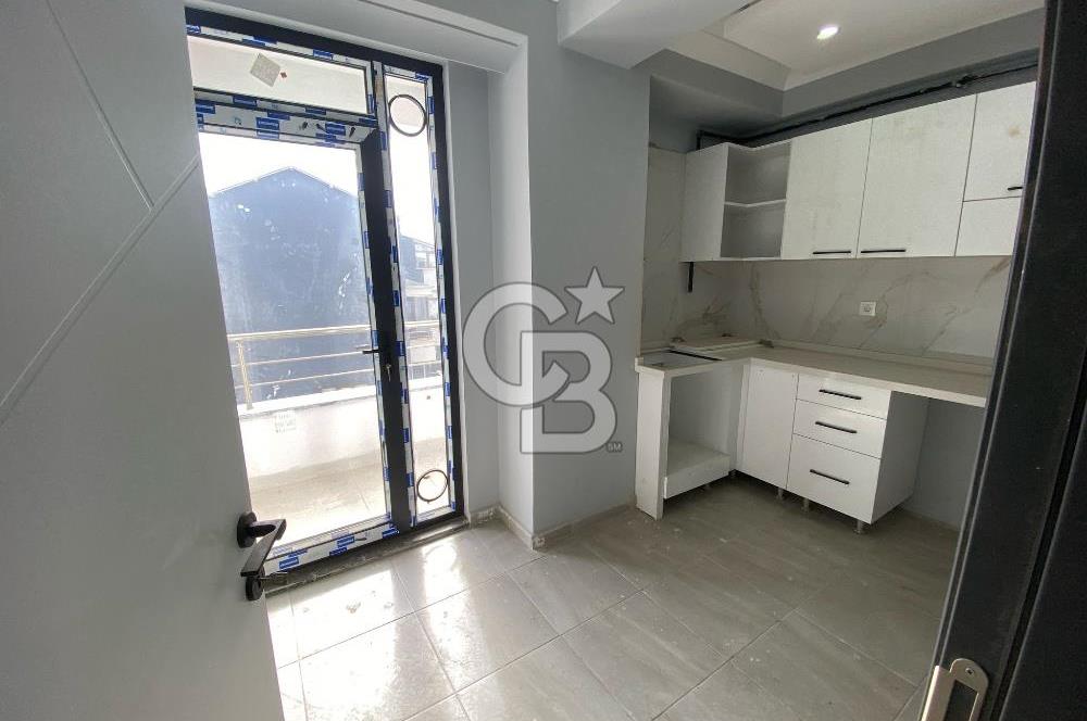 KOCAELİ KARTEPE'DE CADDE ÜZERİ SIFIR 2+1 DUBLEKS SATILIK DAİRE