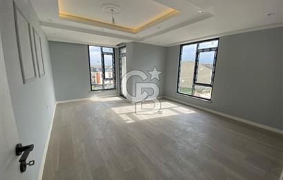 KOCAELİ KARTEPE'DE CADDE ÜZERİ SIFIR 2+1 DUBLEKS SATILIK DAİRE