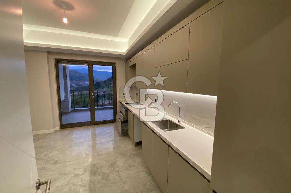 BAŞİSKELE MANAR 4 SİTESİNDE MANZARALI 3+1 SATILIK DAİRE CB TOWER
