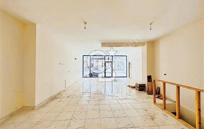 SANCAKTE'DE ANA CADDEYE 3.BİNADA DEPO'LU 130 M2 DÜKKAN