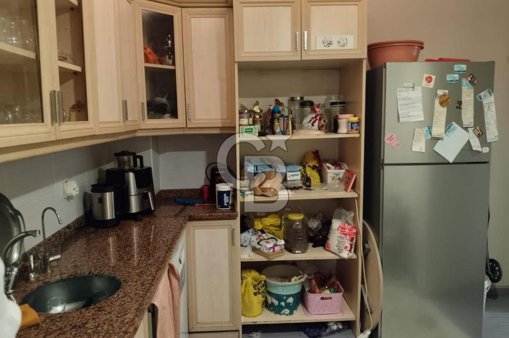 Arnavutköy Merkezin Göbeğinde Geniş ve Ferah 3+1 Satılık Daire