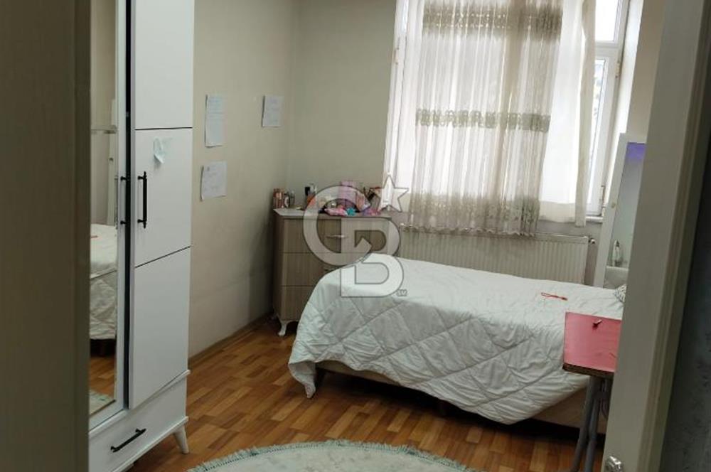 Arnavutköy Merkezin Göbeğinde Geniş ve Ferah 3+1 Satılık Daire