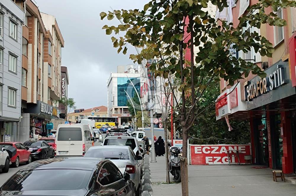 Arnavutköy Merkezin Göbeğinde Geniş ve Ferah 3+1 Satılık Daire