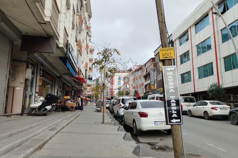 Arnavutköy Merkezin Göbeğinde Geniş ve Ferah 3+1 Satılık Daire