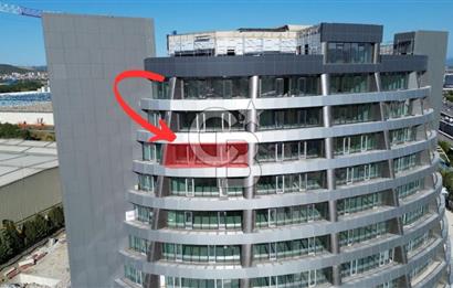 İZMİT D100 KARAYOLU ÜZERİ PLAZA'DA SATILIK 100M2 ÖN CEPHE OFİS