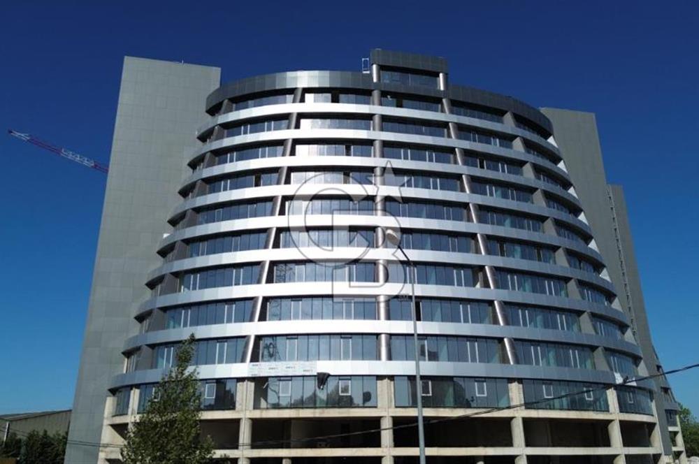İZMİT D100 KARAYOLU ÜZERİ PLAZA'DA SATILIK 100M2 ÖN CEPHE OFİS