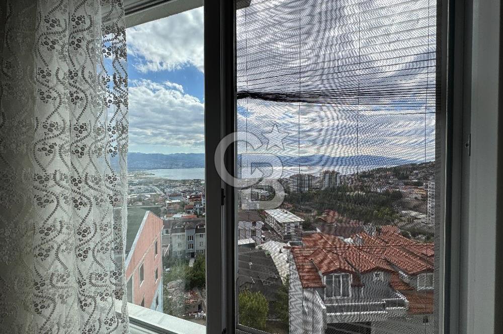 AKÇAKOCA KONUTLARINDA 3+1 DENİZ MANZARALI ARAKAT DAİRE