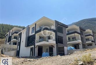 Bağbaşı'nda Şehir ve Orman Manzaralı Natamam Havuzlu Villa