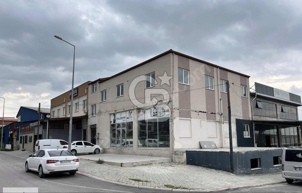 Akçeşme'de Köşe Konumda B+Zemin+ AsmaKat Satılık 510m2 İş Yeri
