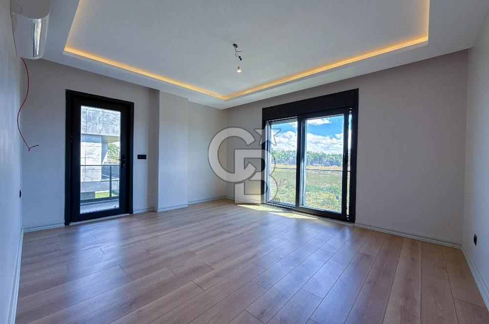 Silivri Selimpaşa 5+1 Müstakil Özel Havuzlu Satılık Sıfır Villa