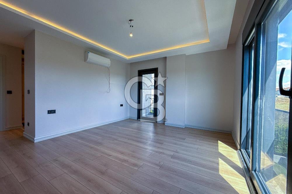 Silivri Selimpaşa 5+1 Müstakil Özel Havuzlu Satılık Sıfır Villa