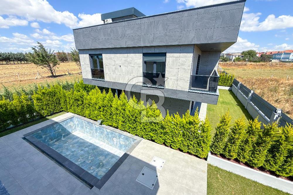 Silivri Selimpaşa 5+1 Müstakil Özel Havuzlu Satılık Sıfır Villa