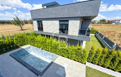 Silivri Selimpaşa 5+1 Müstakil Özel Havuzlu Satılık Sıfır Villa
