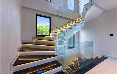 Silivri Selimpaşa 5+1 Müstakil Özel Havuzlu Satılık Sıfır Villa