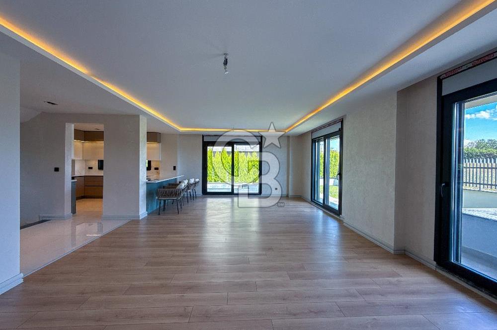 Silivri Selimpaşa 5+1 Müstakil Özel Havuzlu Satılık Sıfır Villa