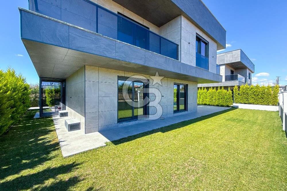 Silivri Selimpaşa 5+1 Müstakil Özel Havuzlu Satılık Sıfır Villa