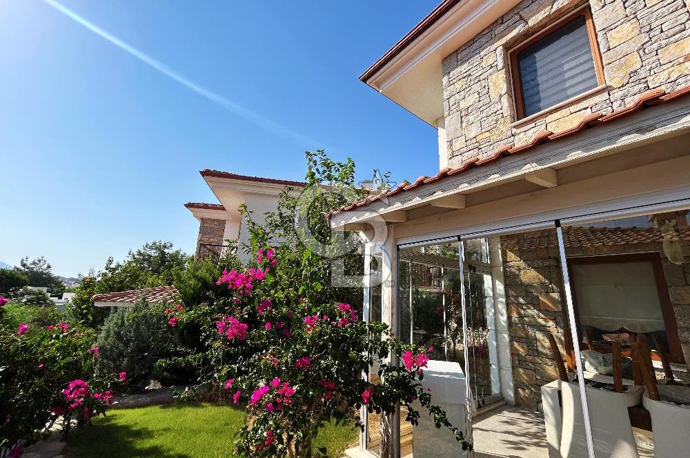 DATÇA SATILIK 3+1, KAPALI OTOPARKLI MÜSTAKİL VİLLA !