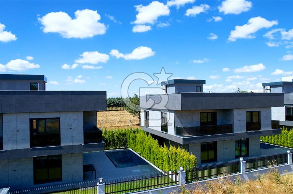 Silivri Selimpaşa 5+1 Müstakil Özel Havuzlu Satılık Sıfır Villa