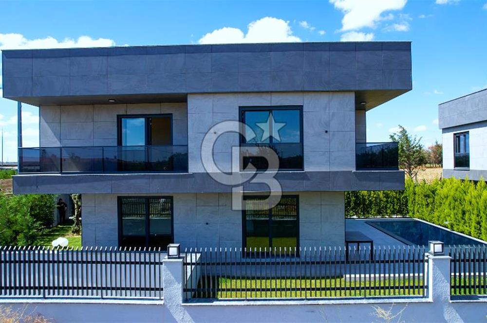 Silivri Selimpaşa 5+1 Müstakil Özel Havuzlu Satılık Sıfır Villa
