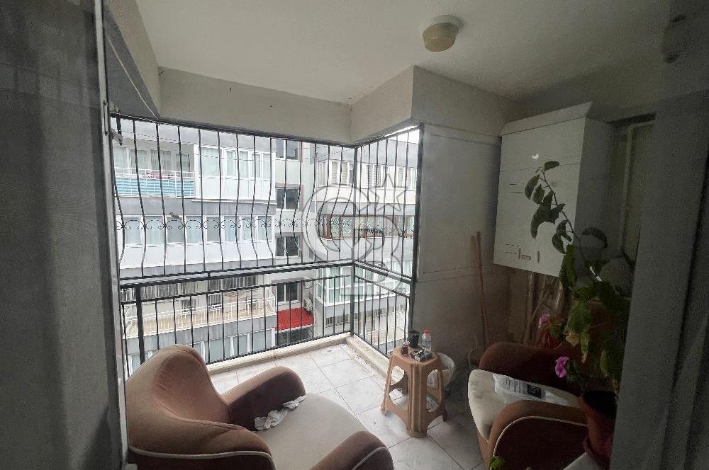 Bornova Atatürk Mh. 3+1 Arakat 156m2 Satılık Daire