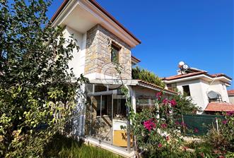 DATÇA SATILIK 3+1, KAPALI OTOPARKLI MÜSTAKİL VİLLA !