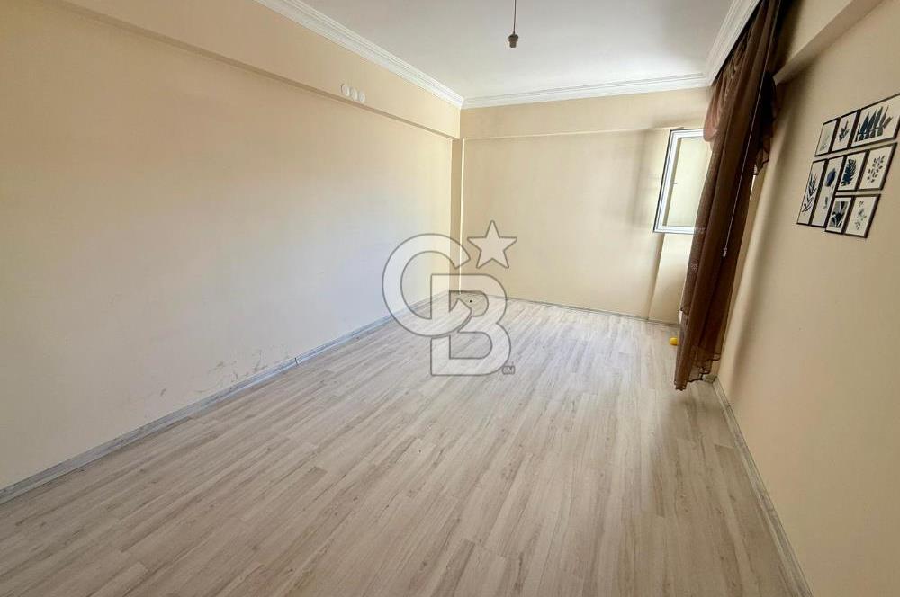 ELMADAĞ MERKEZDE CADDE ÜSTÜ CAM BALKONLU SATILIK 3+1 DAİRE