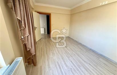 ELMADAĞ MERKEZDE CADDE ÜSTÜ CAM BALKONLU SATILIK 3+1 DAİRE