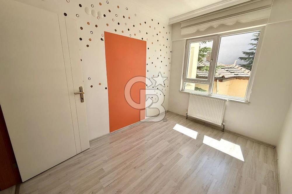 ELMADAĞ MERKEZDE CADDE ÜSTÜ CAM BALKONLU SATILIK 3+1 DAİRE