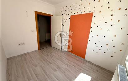 ELMADAĞ MERKEZDE CADDE ÜSTÜ CAM BALKONLU SATILIK 3+1 DAİRE