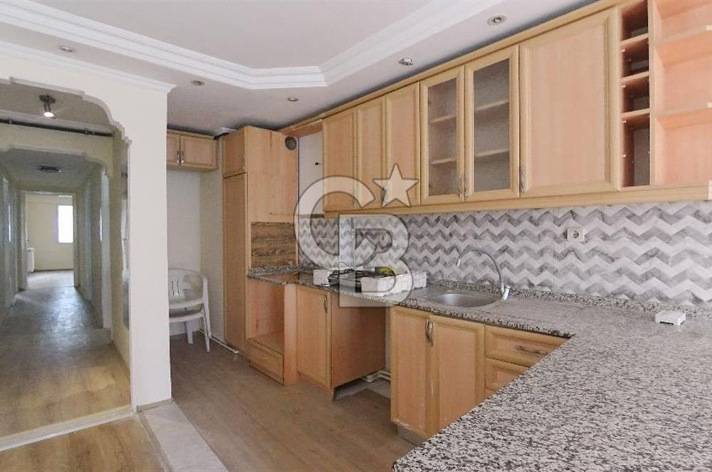 İzmir Karşıyaka Yalı Merkezi Konumlu Kiralık 3+1 113 m² Daire