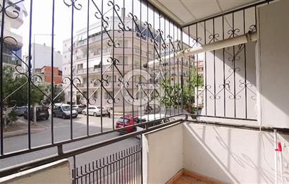 İzmir Karşıyaka Yalı Merkezi Konumlu Kiralık 3+1 113 m² Daire