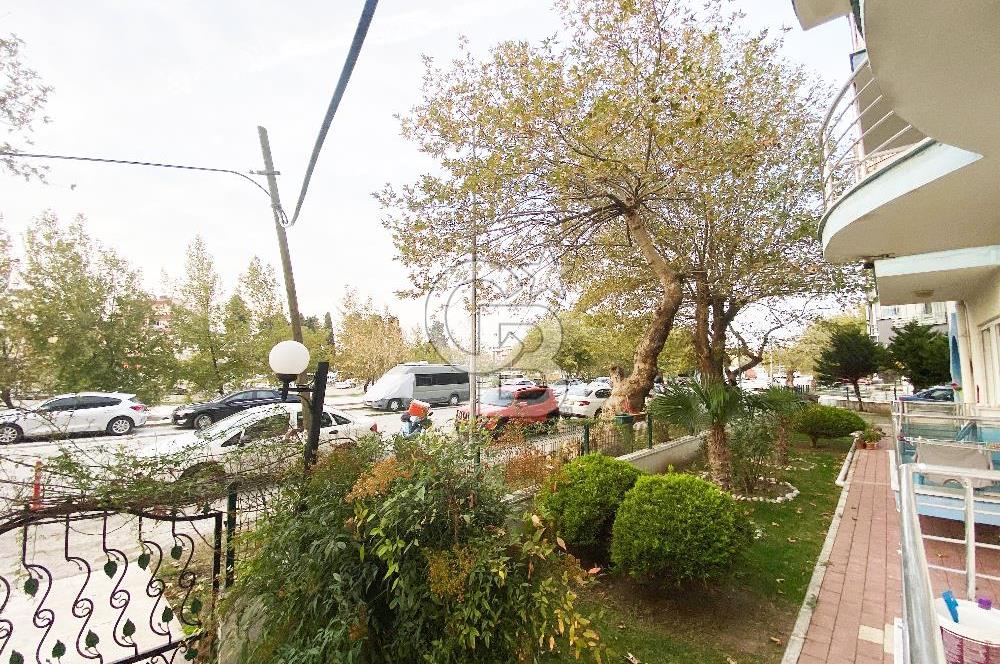 Çanakkale Barbaros Mahallesi Satılık Geniş ve Ferah 1+1 Daire !