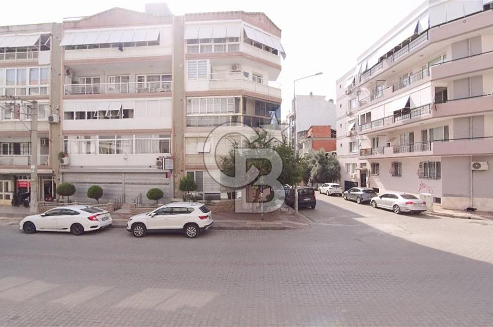 İzmir Karşıyaka Yalı Merkezi Konumlu Kiralık 3+1 113 m² Daire