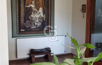Hisarönü'nde Manzaralı,Ruhsatlı, Müstakil Geniş Aile Villası