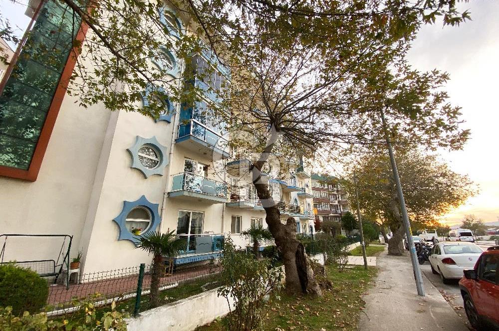 Çanakkale Barbaros Mahallesi Satılık Geniş ve Ferah 1+1 Daire !