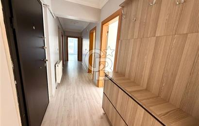 ELMADAĞ MERKEZDE CADDE ÜSTÜ CAM BALKONLU SATILIK 3+1 DAİRE