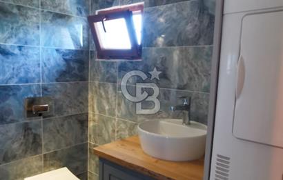 Hisarönü'nde Manzaralı,Ruhsatlı, Müstakil Geniş Aile Villası